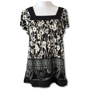 Apt.9 Black & White Squareneck Flutter Sleeve Top, Size M